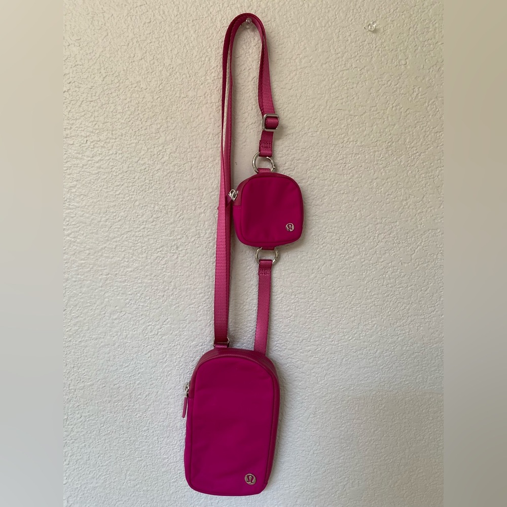 Lululemon Modular Phone Crossbody